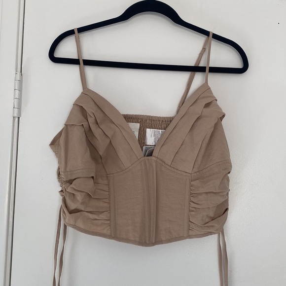 H&M women’s Beige cropped corset style tank top size large - Picture 4 of 12